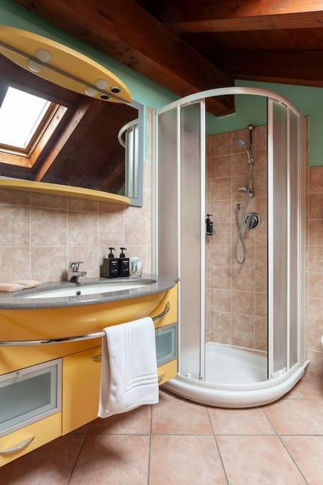 Alex Haus Apartment Сома Ломбардо Екстериор снимка